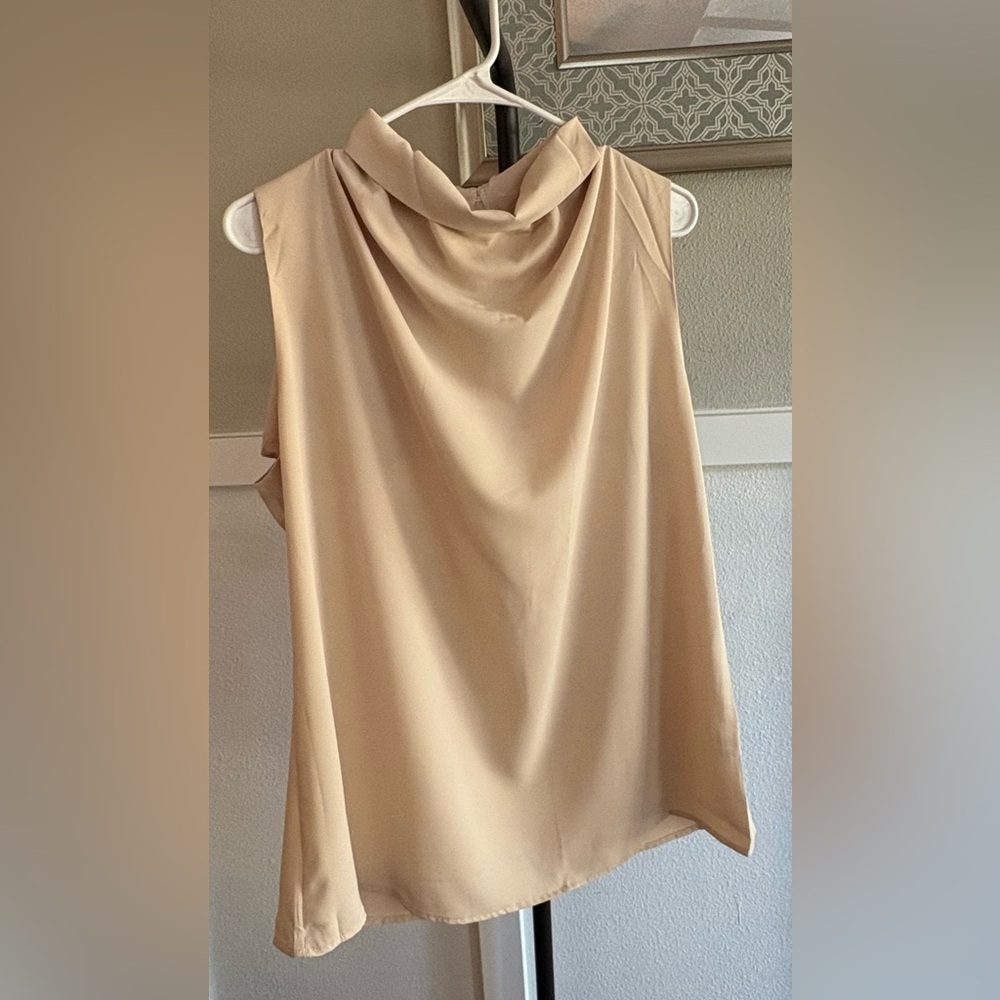 Dokotoo Blush Sleeveless Cowl Neck Blouse L NWT